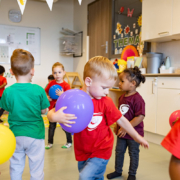 Lekker Fit! | Spelenderwijs bewegen | Confriends | beweegtraining | jonge kind